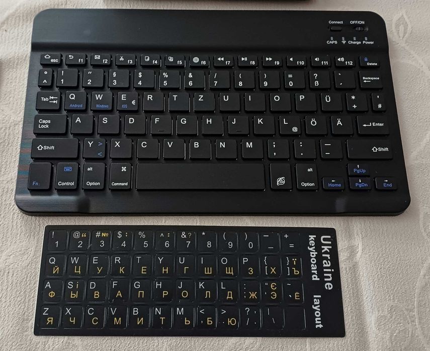 Клавіатура бездротова для  планшета , смартфону.