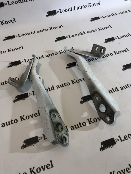 Петля капоту Renault Master 3, Opel Movano