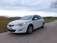 Opel Astra J 2011 rok 1.7 Diesel