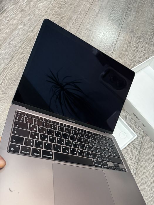 macbook air 13 (2020) m1 процесор 256 gb офіційний