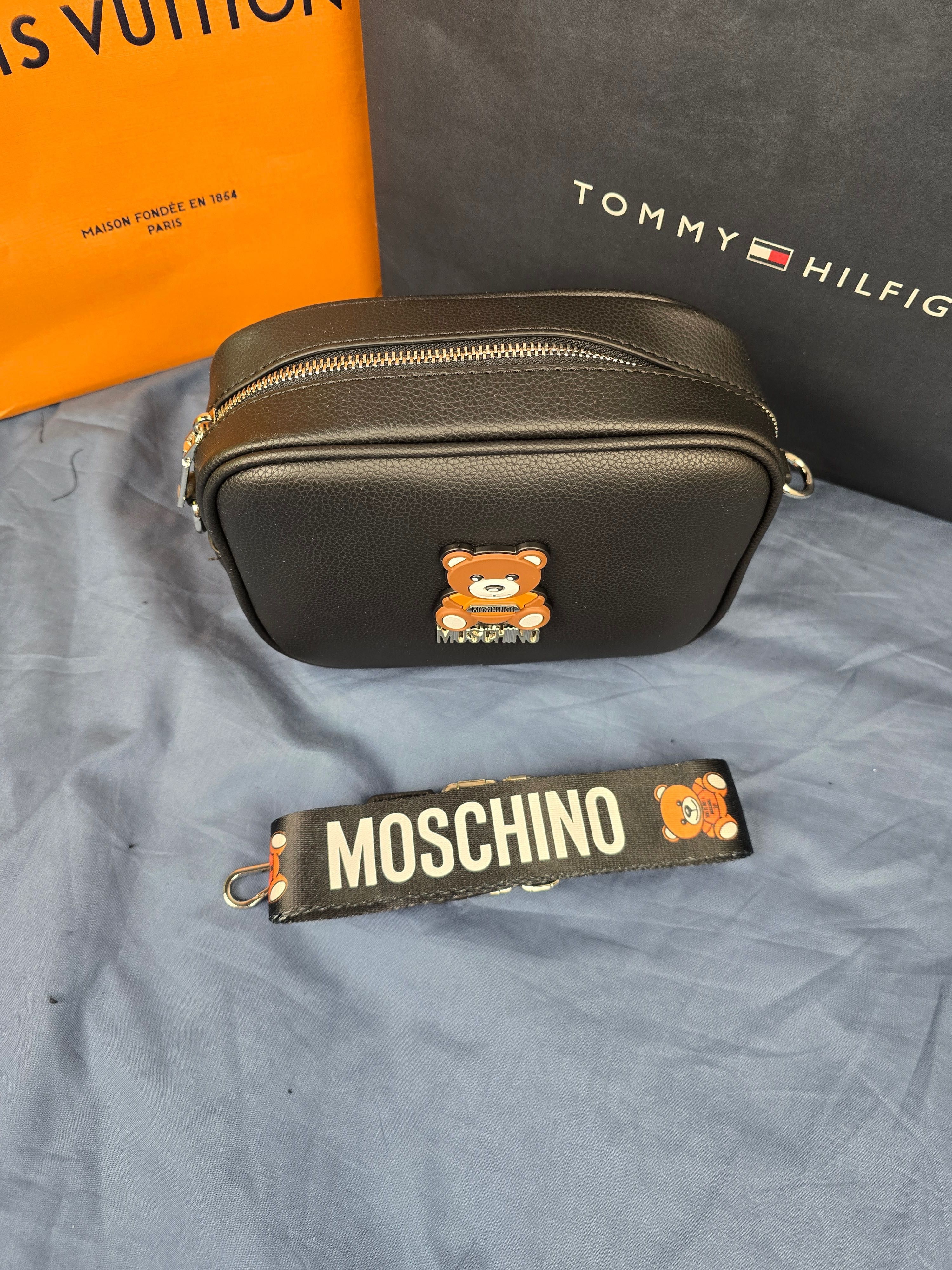 Kuferek moschino z misiem  damska premium