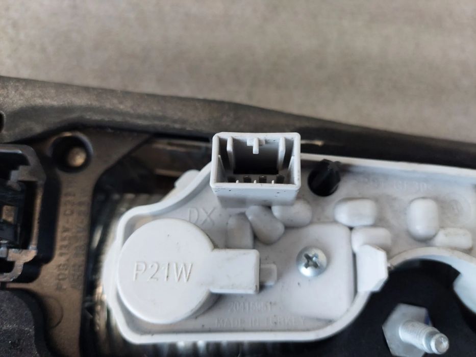 Farolim da mala direito ALFA ROMEO Giulietta (940_)