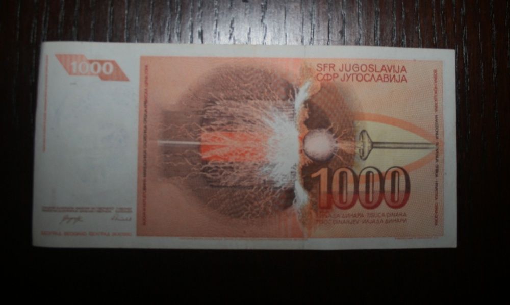 Primeira nota Bósnia 1000 Dinares 1992. Editada durante a guerra