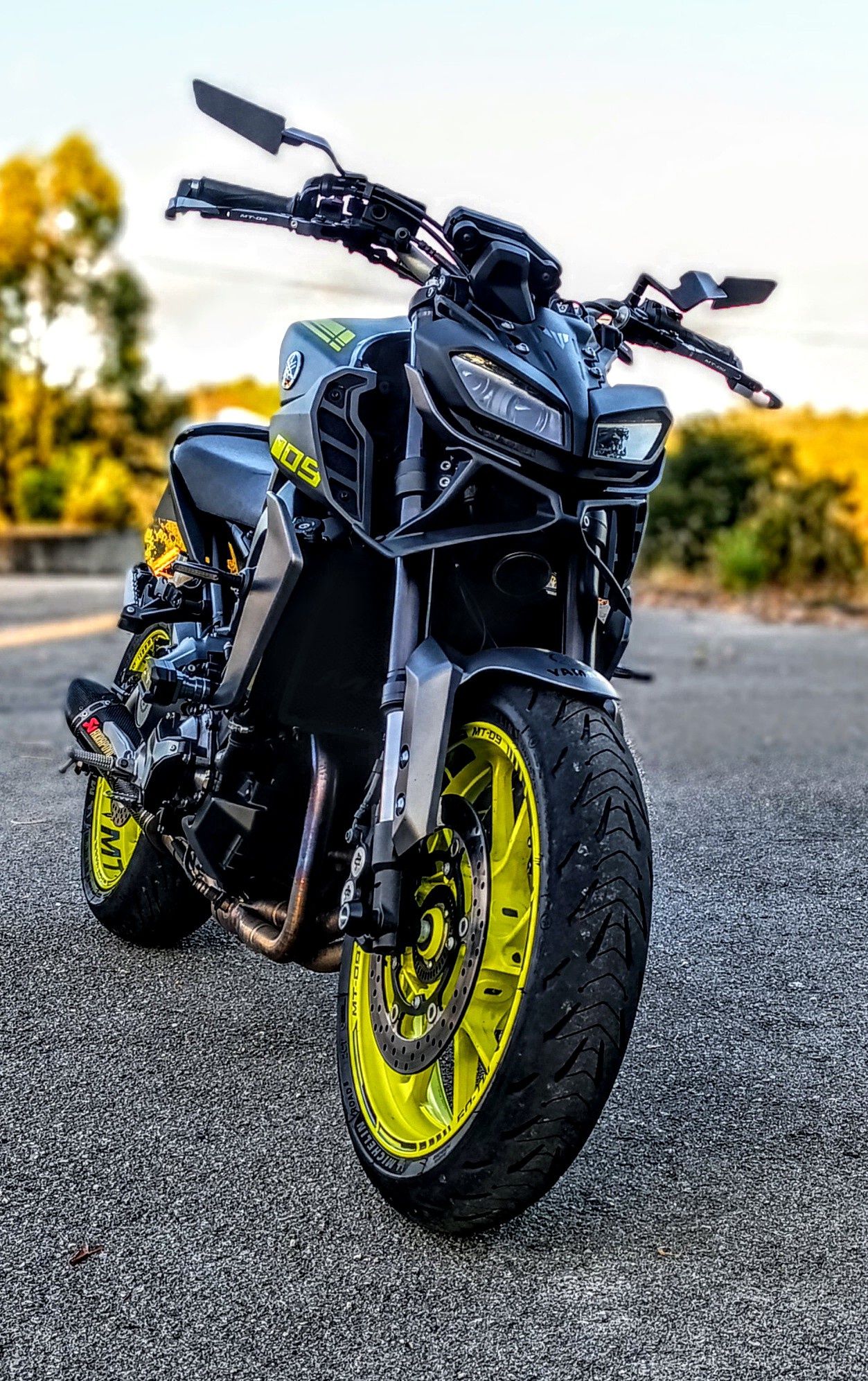 Vendo espetacular Yamaha Mt 09 Night Fluo!