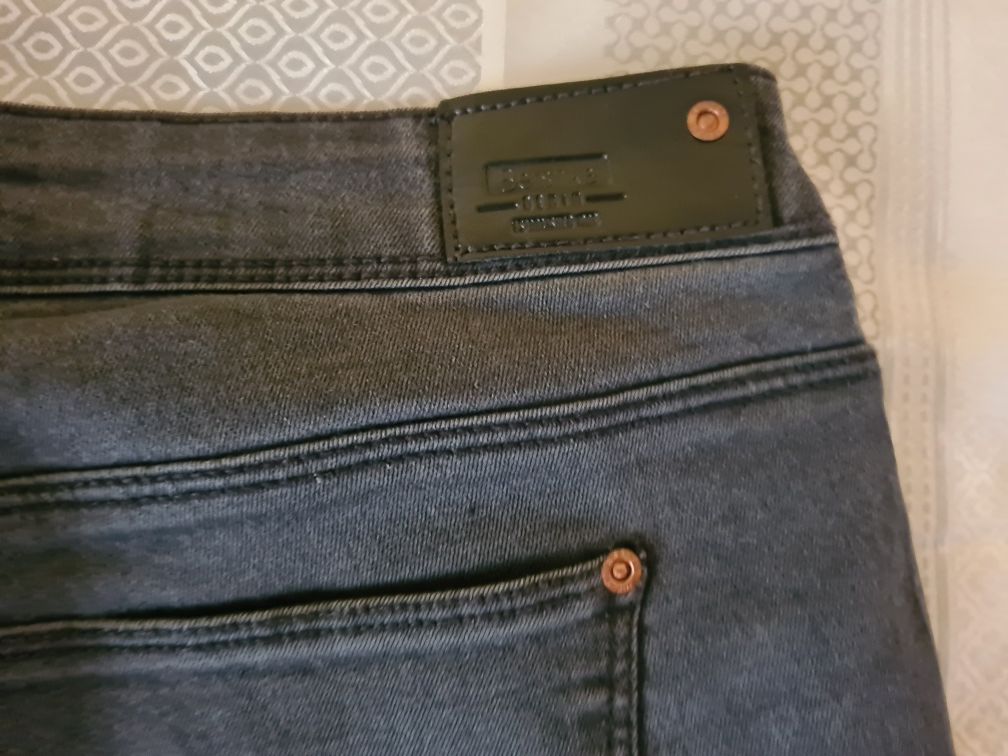 Bershka jeansy szare skinny, rozmiar 40. Fajna cena!