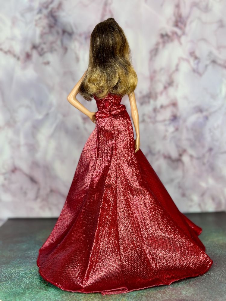 Барбі Barbie Holiday Teresa Doll 2017 Brunette with Red Dress