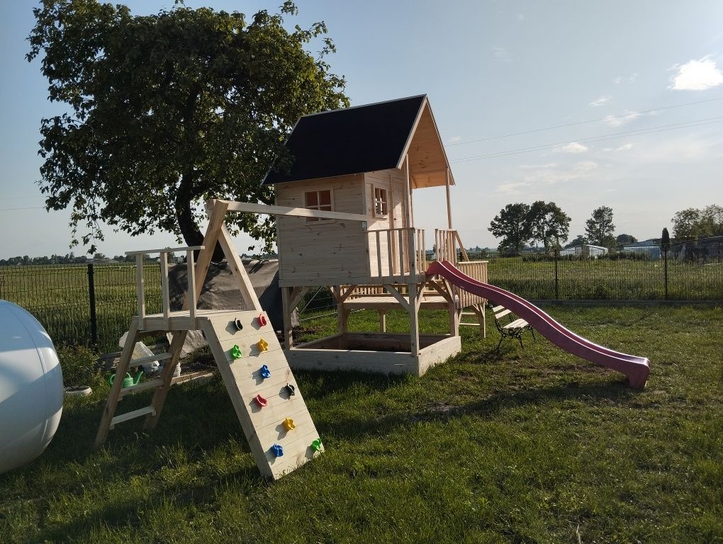 Duży Demek Plac zabaw dla dzieci  teras zjeżdżalnia ściana spinaczkowa