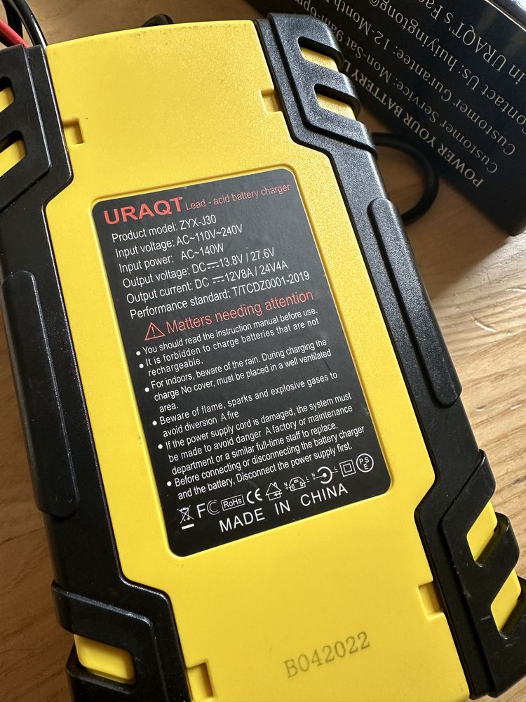 Prostownik Ładowarka Do Akumulatora 12V/8A 24V/4A