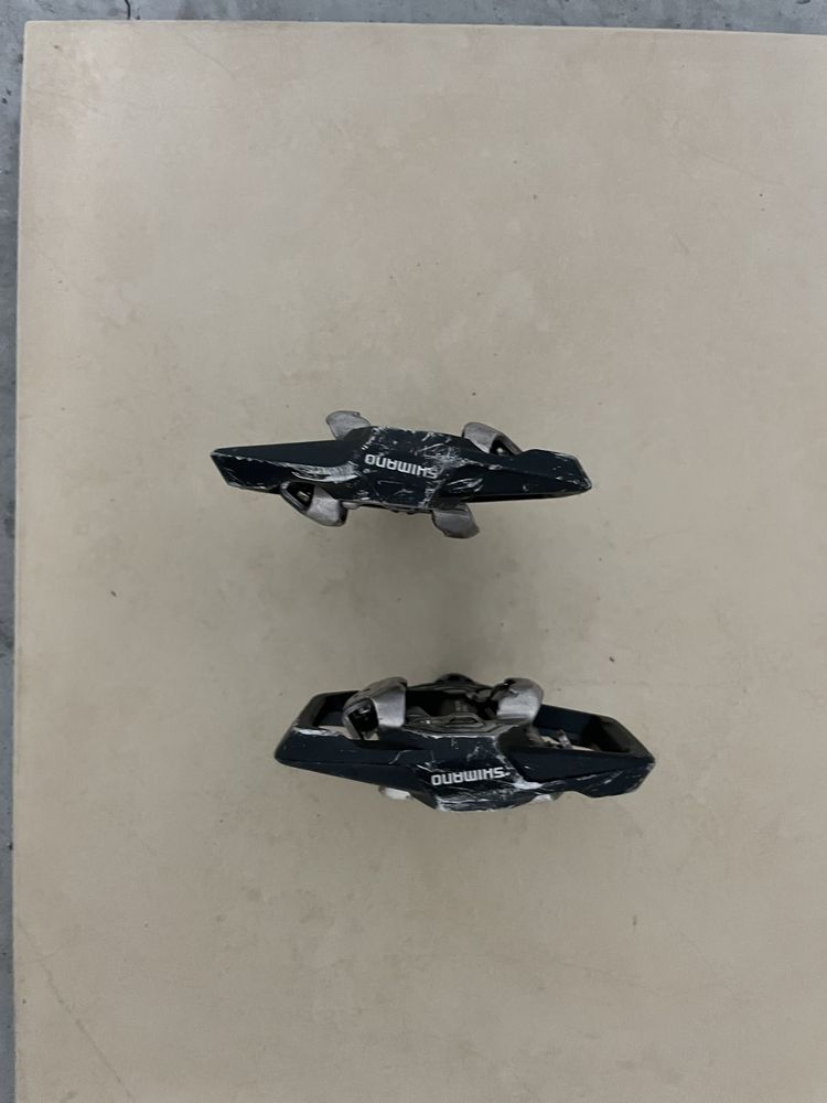 Pedais Shimano SPD  PD-ME700 ( encaixe )