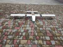 Двохмоторний літак для скидання вантажу 4 кг  FPV