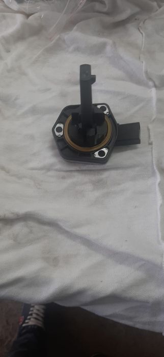 Czujnik poziomu oleju audi