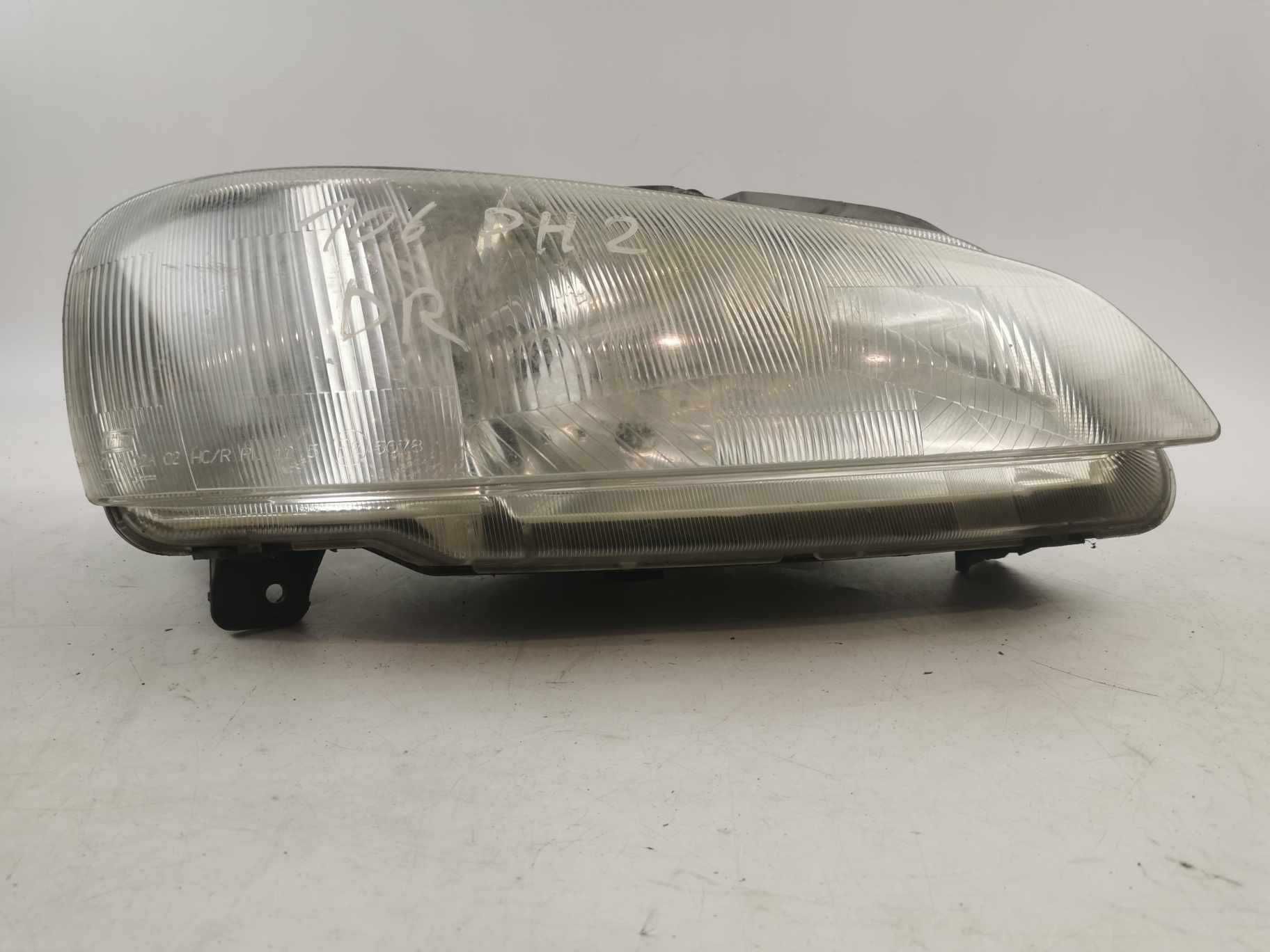 Reflektor Prawy Peugeot 106 Lift lampa prawa przednia przód Valeo