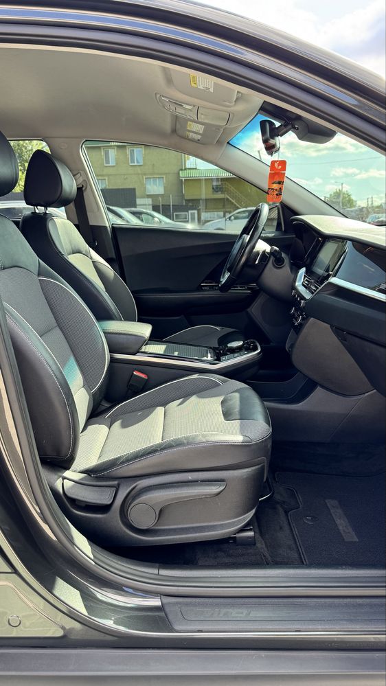 Електричний KIA NIRO КІА НІРО 2022 р 64кВт 450 запас ходу