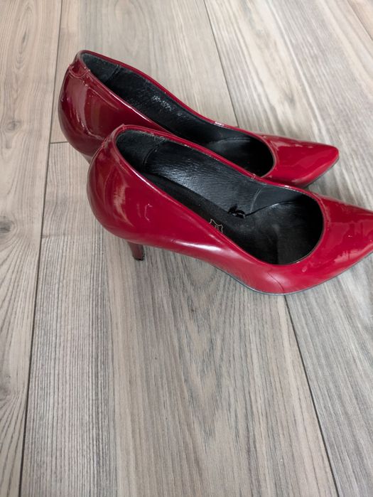 Sprzedam szpilki Lasocki