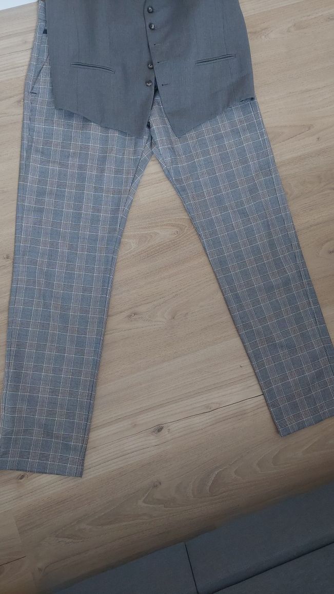 Spodnie Pako Lorente i Kamizelka Tommy Hilfiger