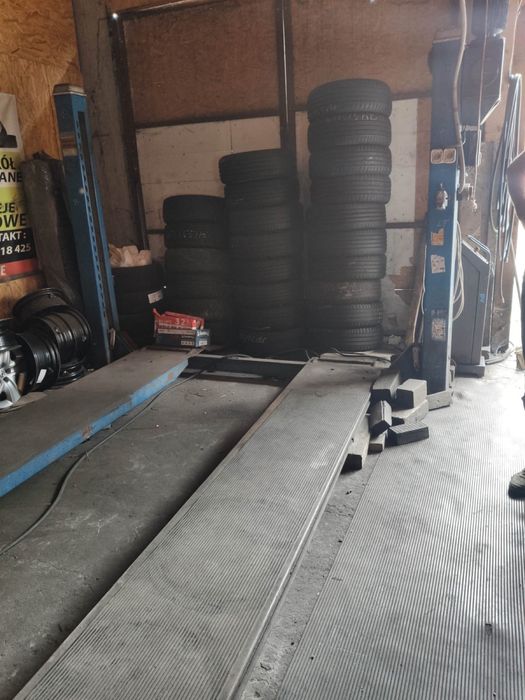 Podnośnik  4 kolumnowy + geometria samochodowa / zestaw