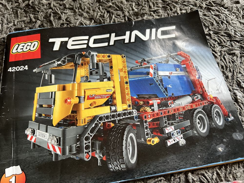 Lego Technic 42024 Ciężarówka z Kontenerem