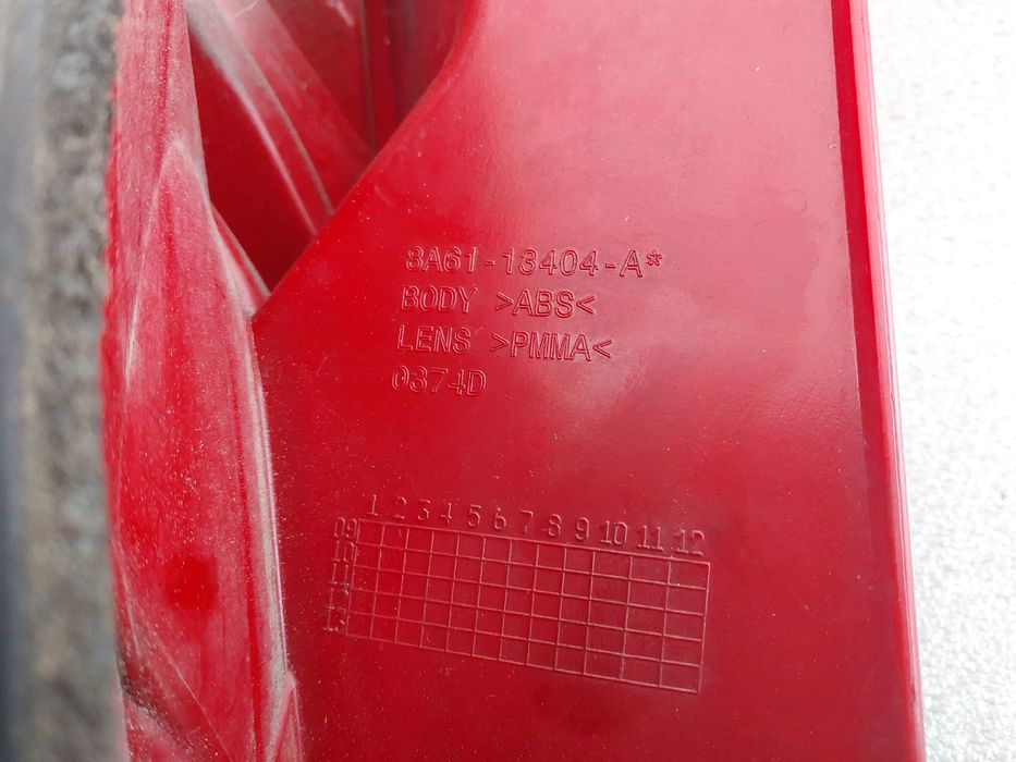 Farolim direito FORD Fiesta VI (CB1, CCN)
