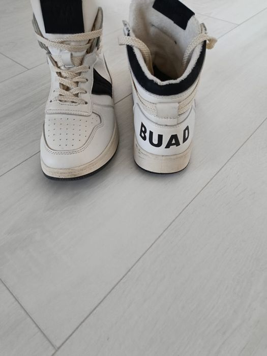 Осінно-весняні молочні високі кросівки 37 розміру устілка 24 см