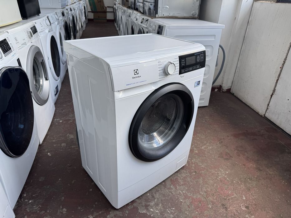 Wąska pralka Electrolux 600 SensiCare 7kg.1400obr. Gwarancja.Transport