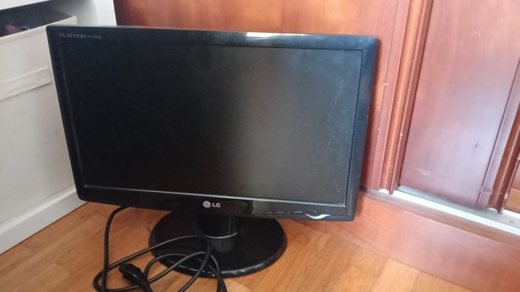 Computador i5 - 8 RAM - 300 GB