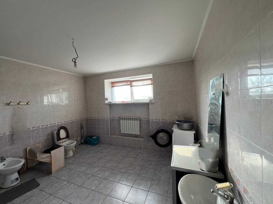 Дача 429,8м2, 5 кімнат, 24 сотки. Басейн, сауна, більярд. ID:674