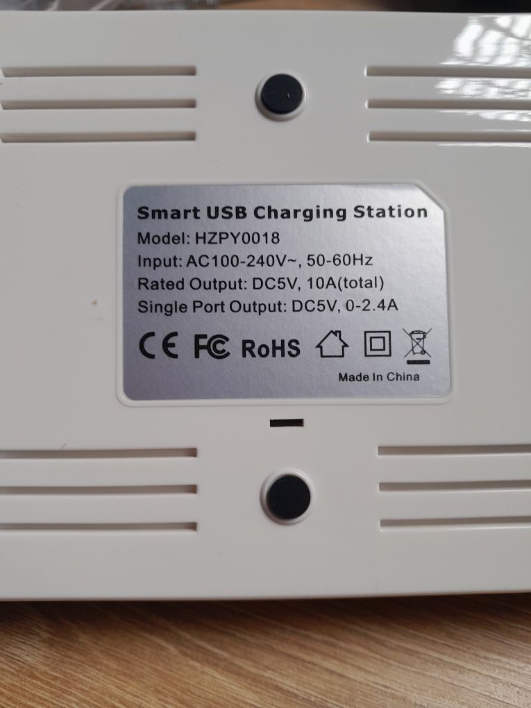 Stacja ładowania do telefonów itp. 6 x usb