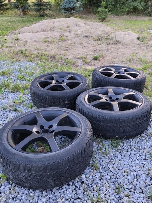 Felgi  Alusy TRW 17cali 5x100 otwór cent 74mm Audi seat wv aluminiowe