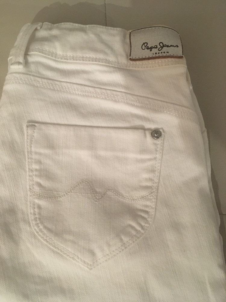 Bermudas pepe jeans com elastico ajustavel na cintura