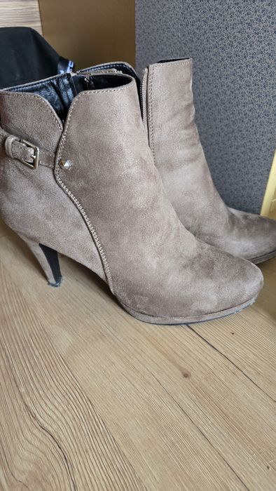 Botki Anna field 43 eco skóra prawie nowe