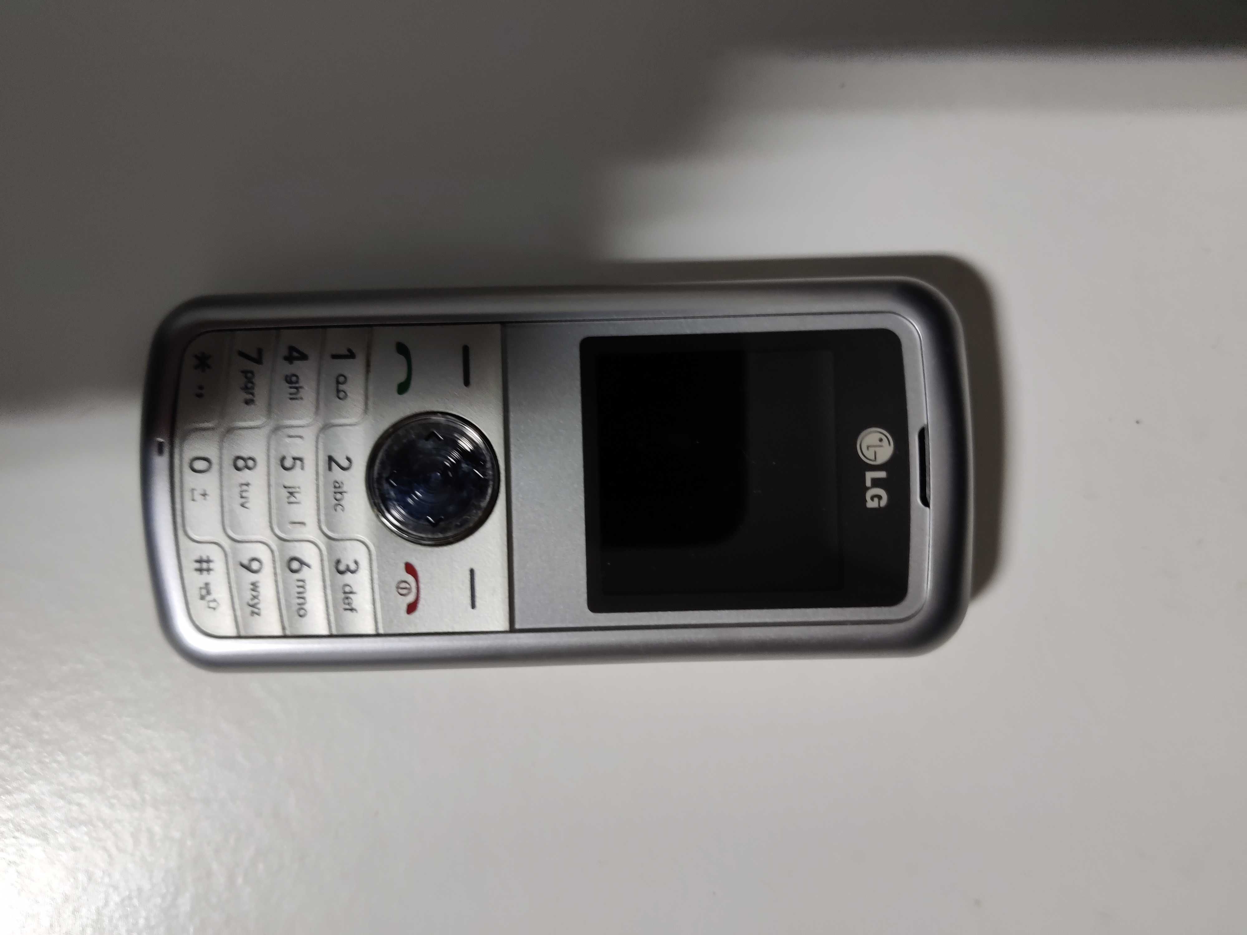 Telemóvel LG KP 100