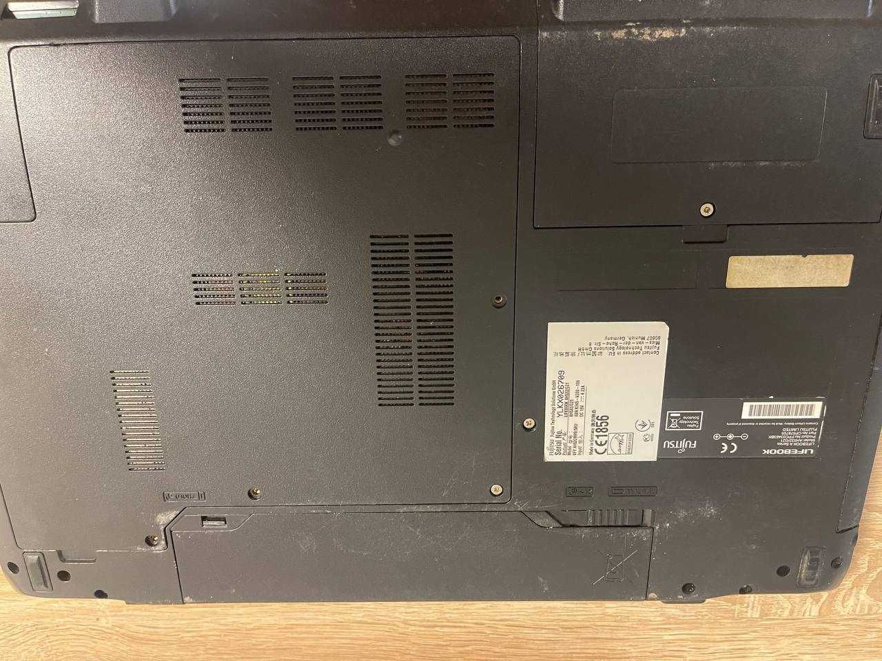 Ноутбук Fujitsu Lifebook AH 532