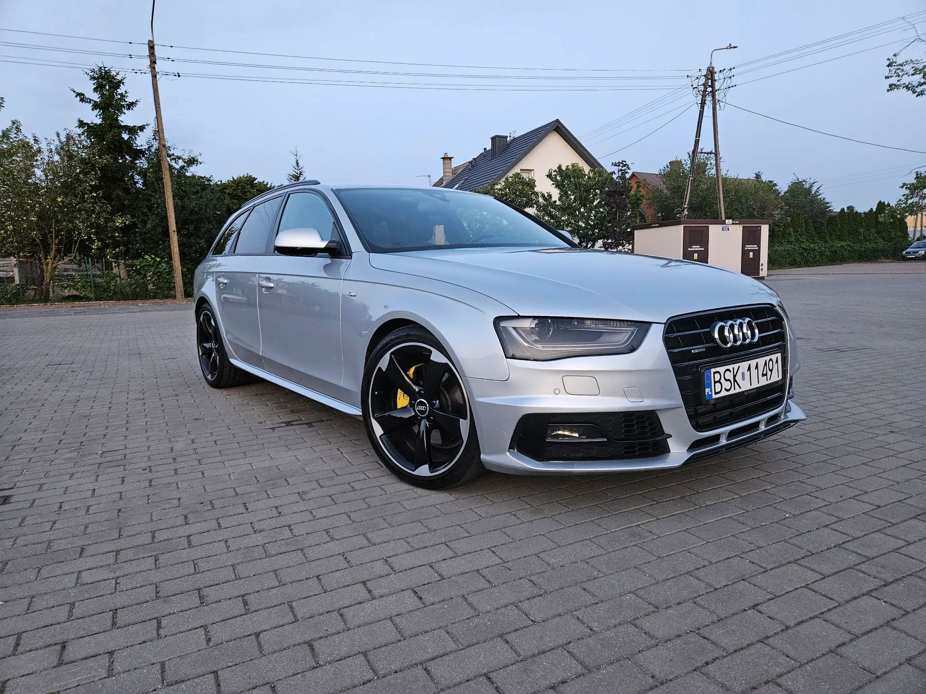 Audi A4 Audi A4 Avant 3.0 TDI DPF quattro S tronic S line