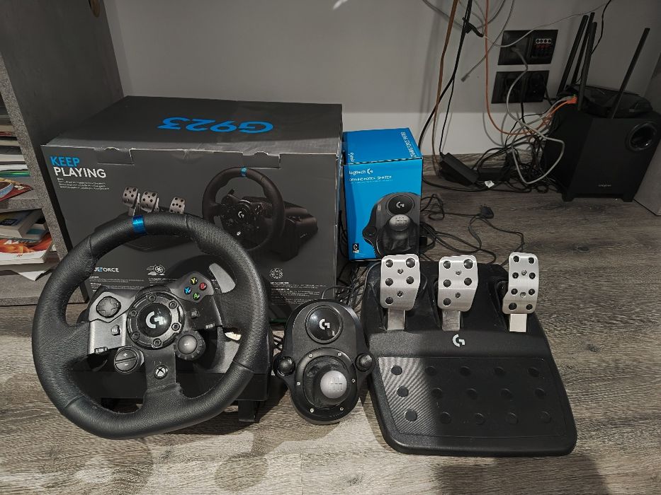 Kierownica Logitech G923 Trueforce Stan Bardzo dobry