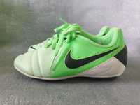 Buty sportowe korki marki Nike