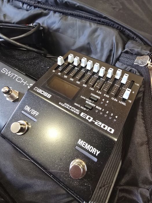 Pedal equalizador Boss EQ 200