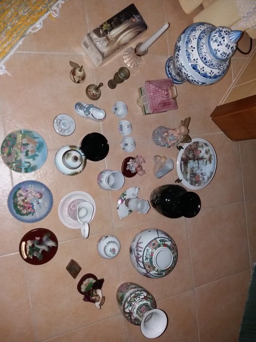 Louças/Objetos decorativos Antigos