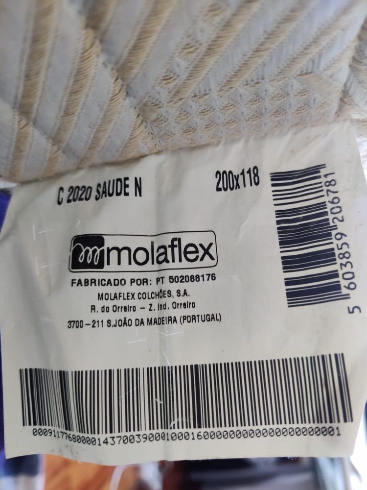 Vendo dois sommiers molaflex e dois colchoes
