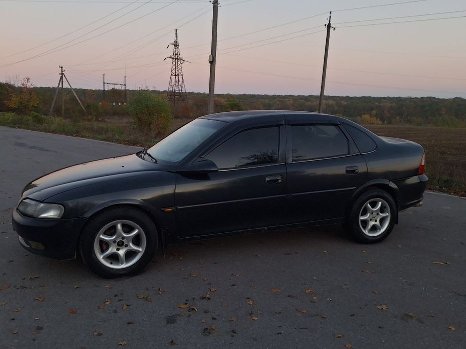 Продам opel vectra b 1.8 газ/бензин
