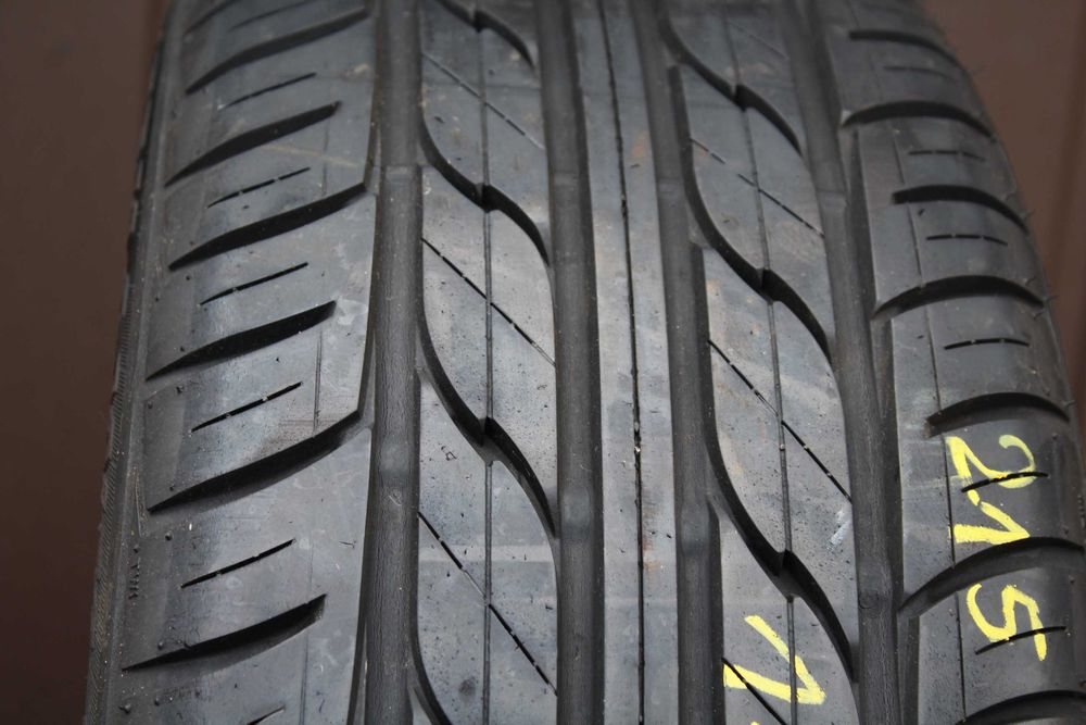 215 50 r17 Firestone TZ200