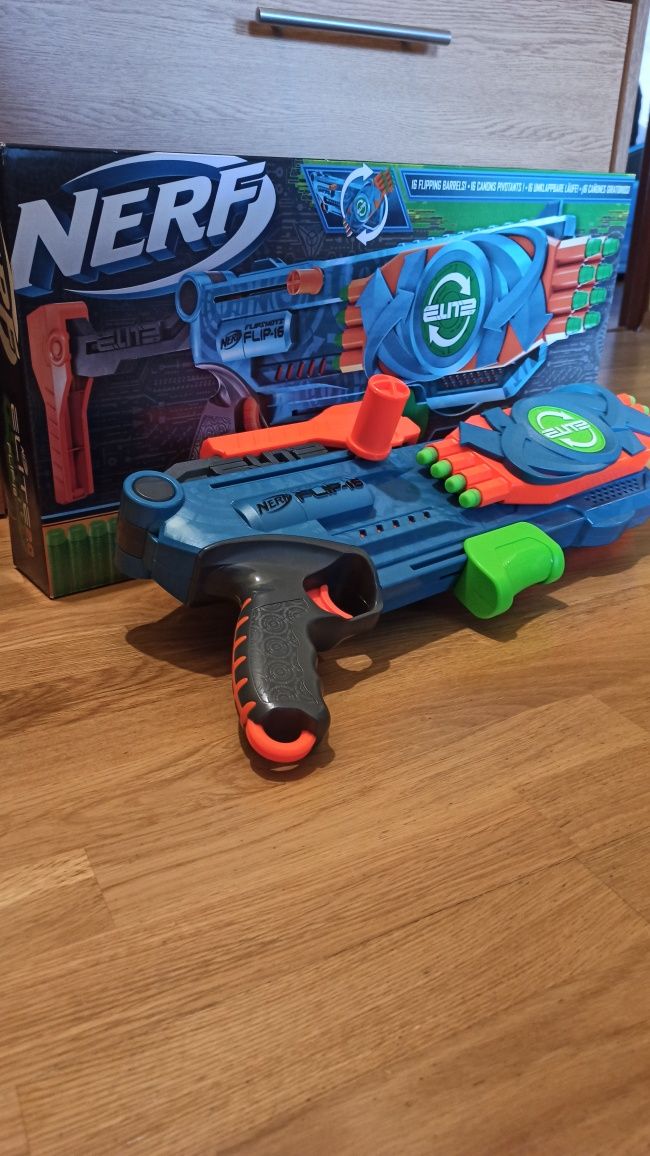 Nerf бластер flip-16