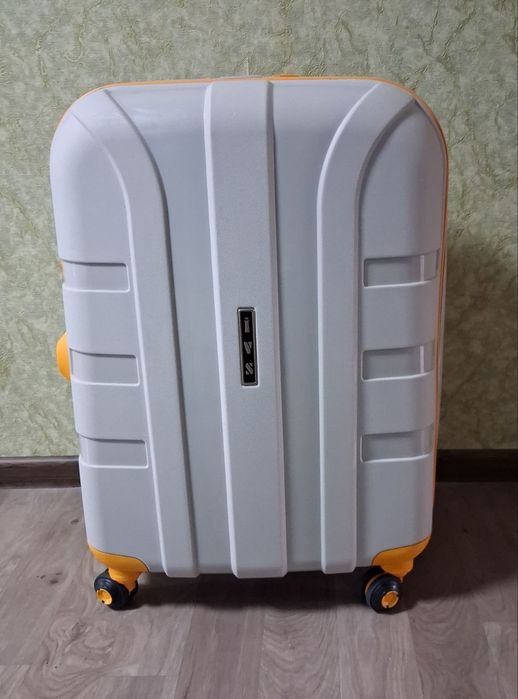 Чемодан валіза сумка