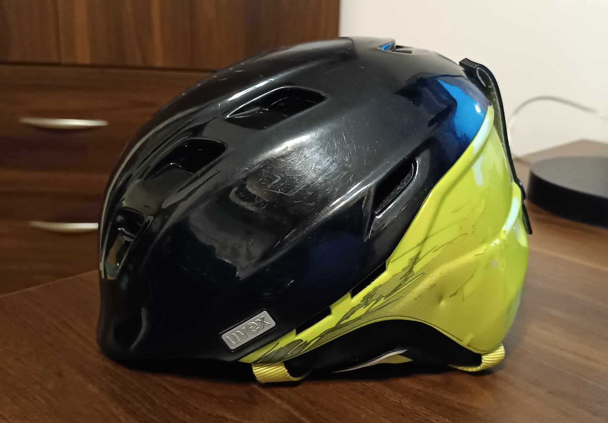 kask narciarski, dziecięcy UVEX XXS-S, 51-55cm