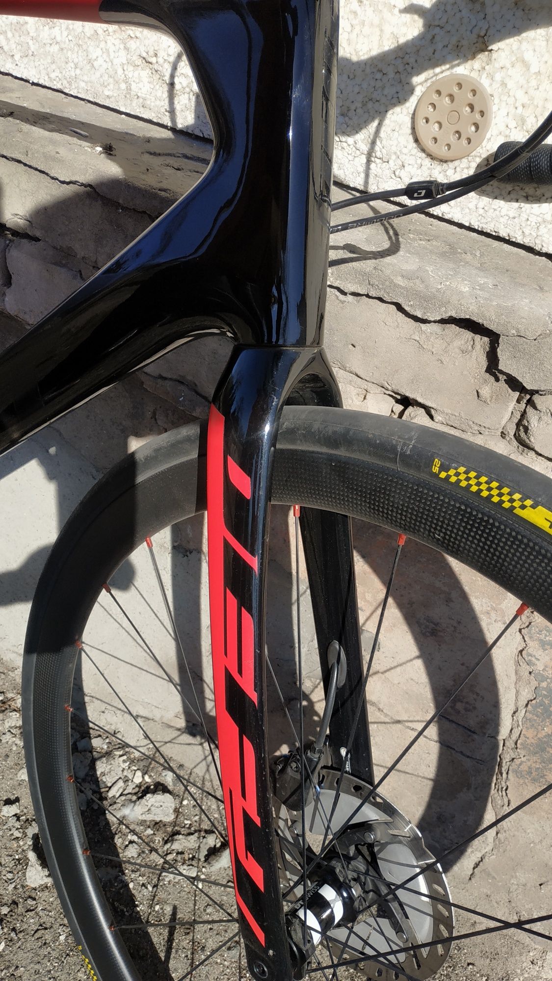 Велосипед шоссе Giant Defy Advanced 1 2019 M/L Ultegra