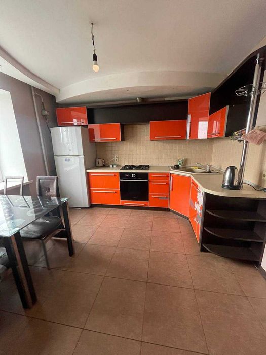 Оренда 3 кімнатна квартира