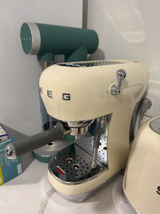 Máquina de café smeg com garantia