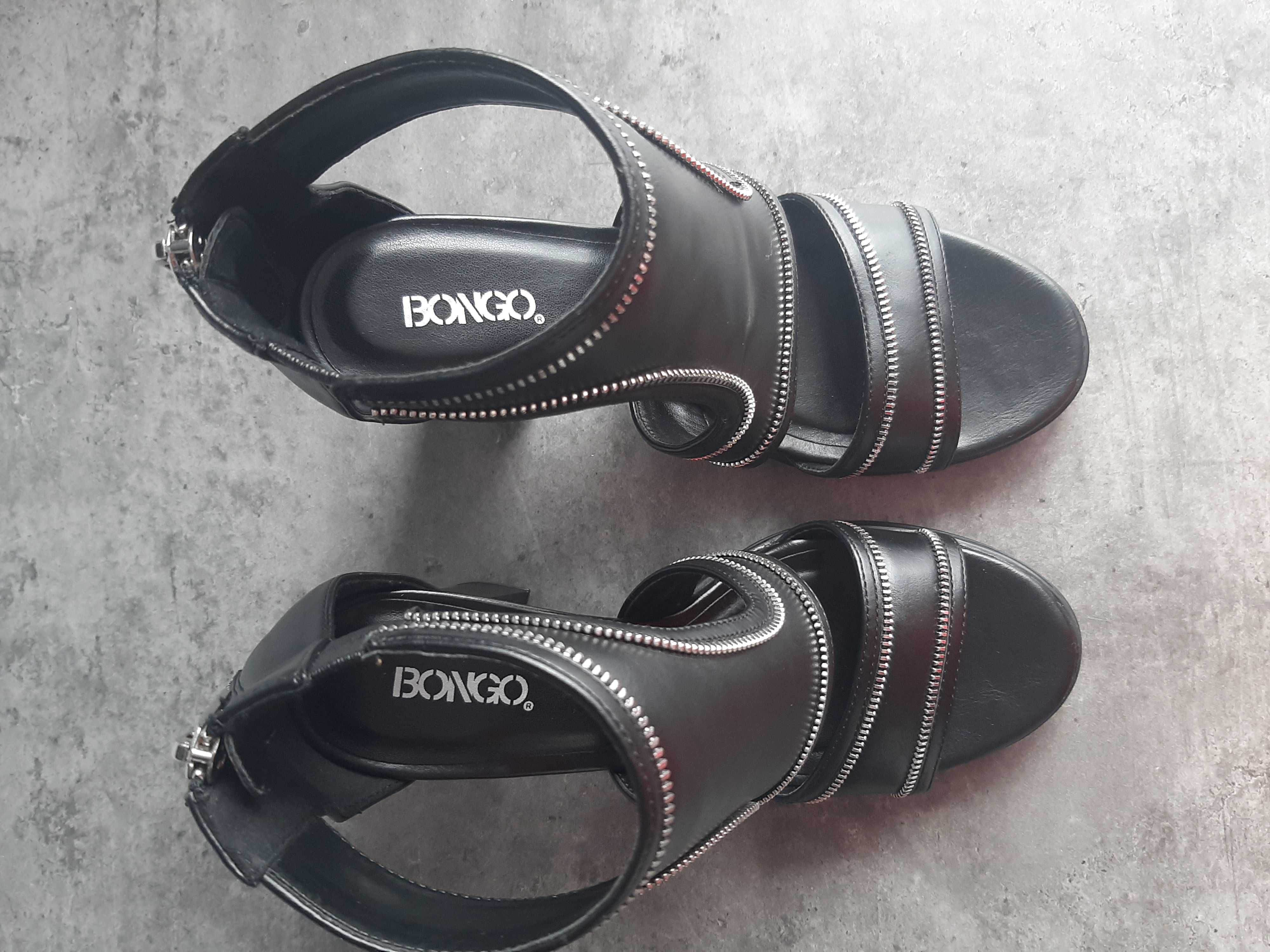 Buty na wysokim obcasie czarne nowe.