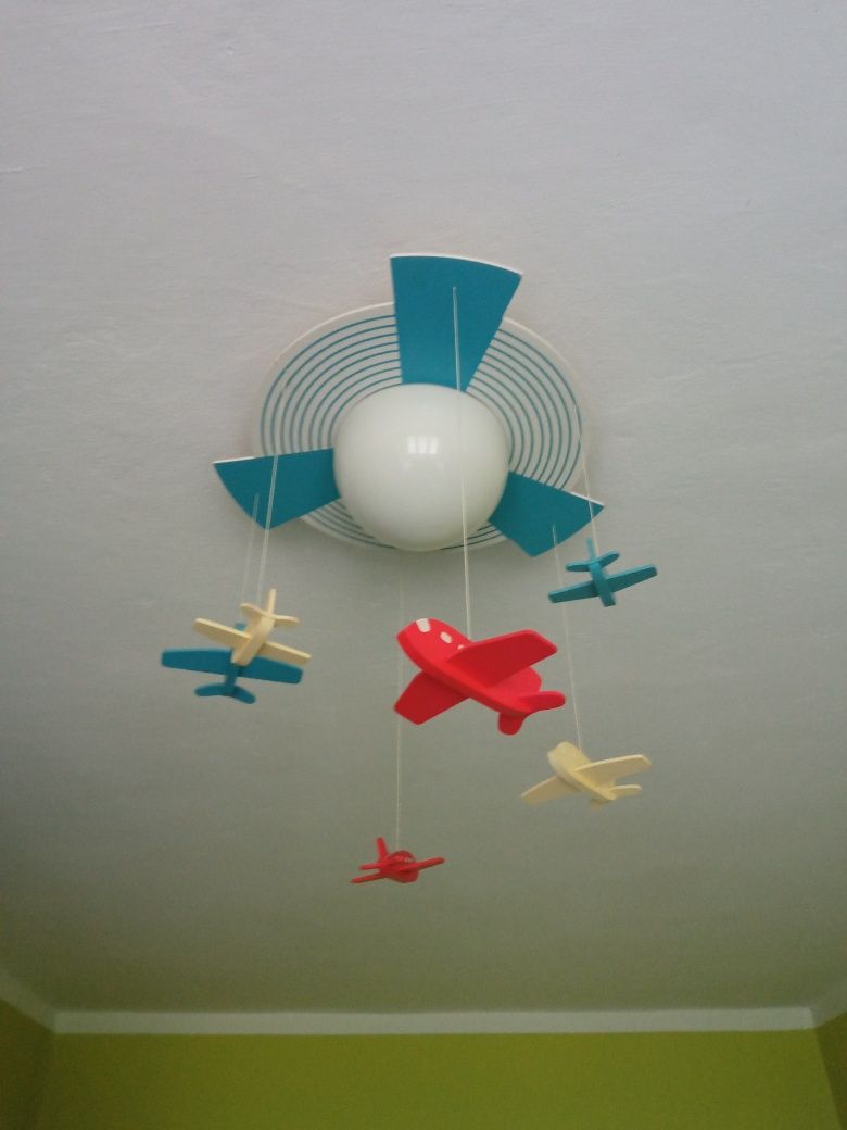 Lampa do pokoju dziecięcego, chłopięcego