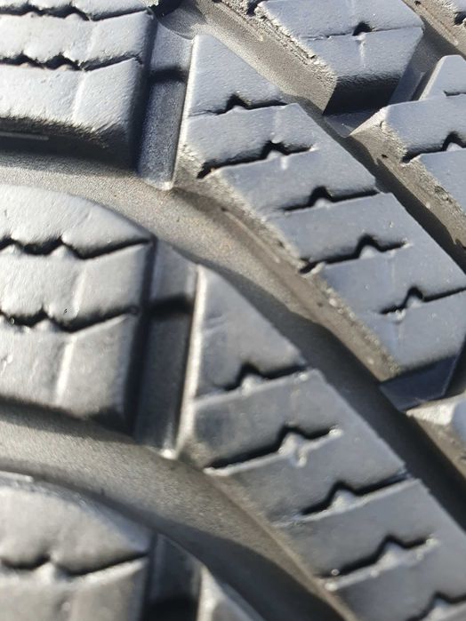 A30# Opony uzywane zimowe 235/45/18" Hankook