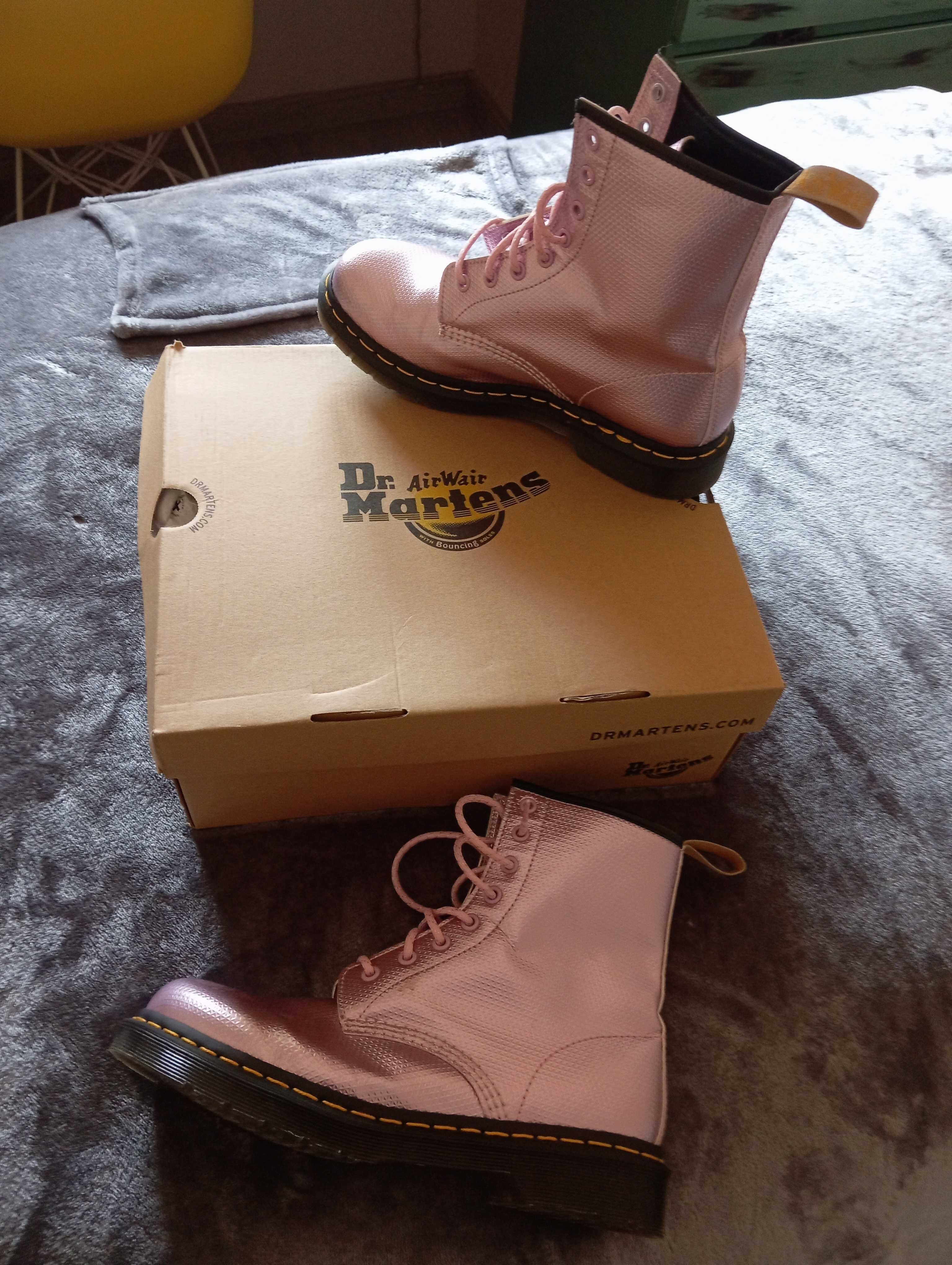 Bota Doctor Martens  Rosa tamanho 40